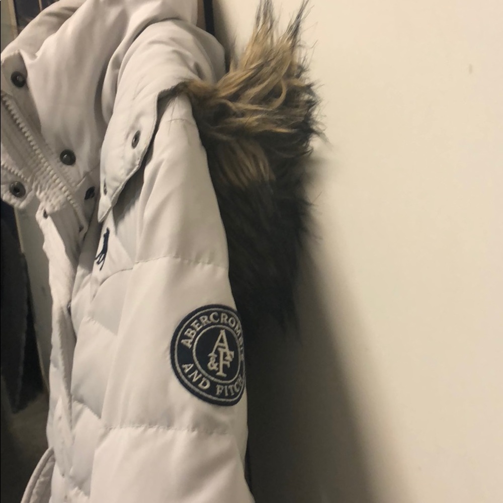 Jackets - Picture 4 of 4